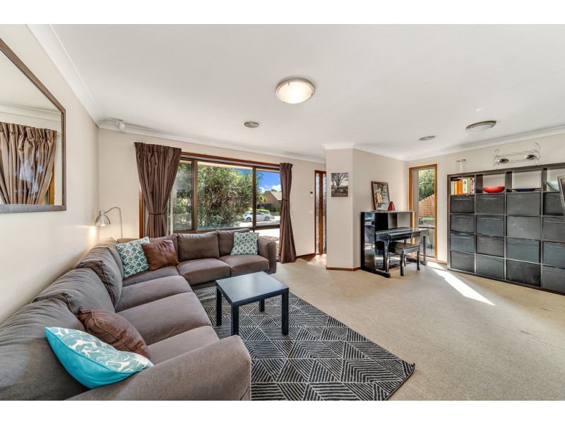 7 De Gillern Place, Macquarie ACT 2614