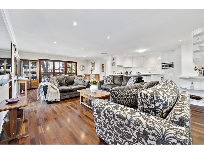 4 Reuther Street, Flynn ACT 2615