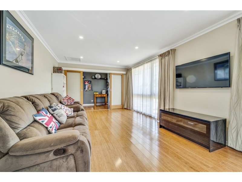 83 Bennelong Crescent, Macquarie ACT 2614