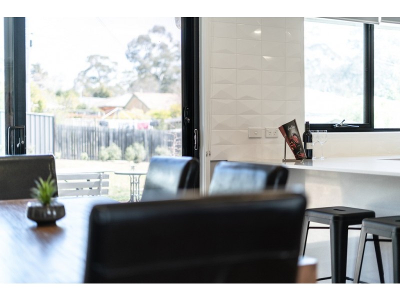 83 Bennelong Crescent, Macquarie ACT 2614