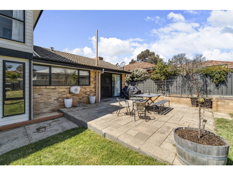 83 Bennelong Crescent, Macquarie ACT 2614