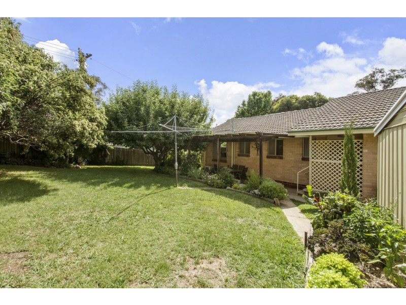 1 Bunton Place, Holt ACT 2615