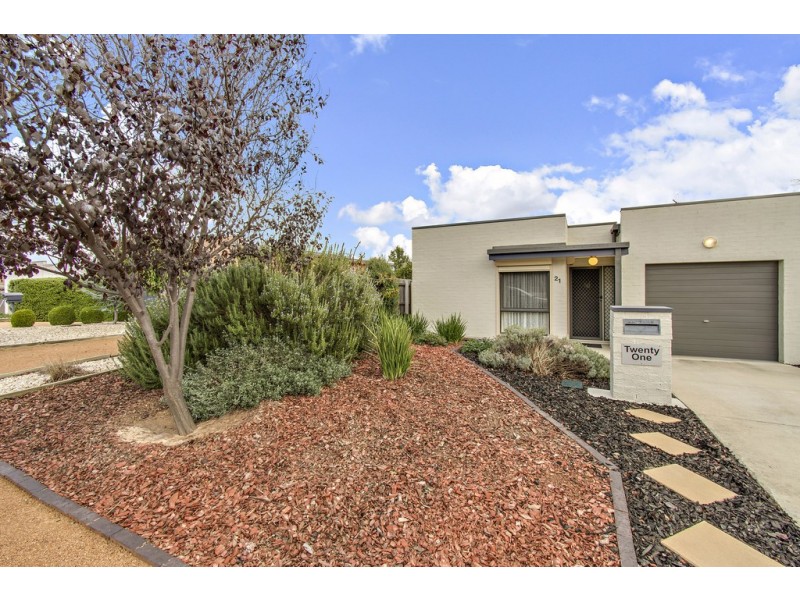 21 Heighway Street, Macgregor ACT 2615