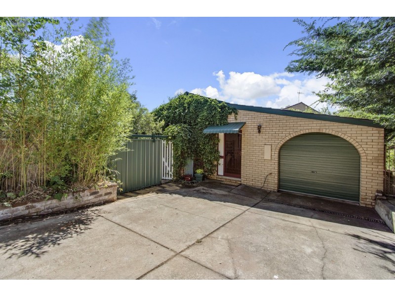 25 Teague Street, Cook ACT 2614
