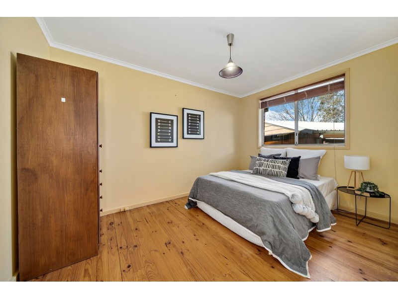 24 Kirkland Circuit, Macgregor ACT 2615