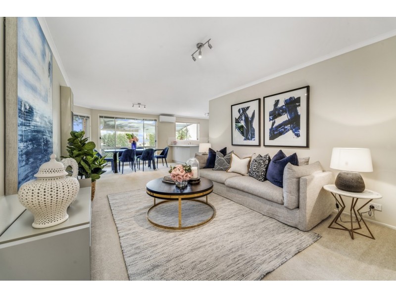 2/24 Hugh McKay Crescent, Dunlop ACT 2615