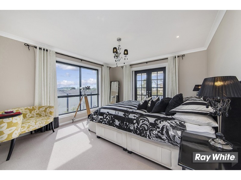 43 Macfarlane Burnet Ave, Macgregor ACT 2615