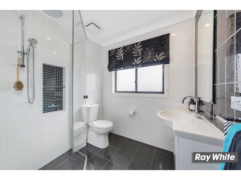 43 Macfarlane Burnet Ave, Macgregor ACT 2615