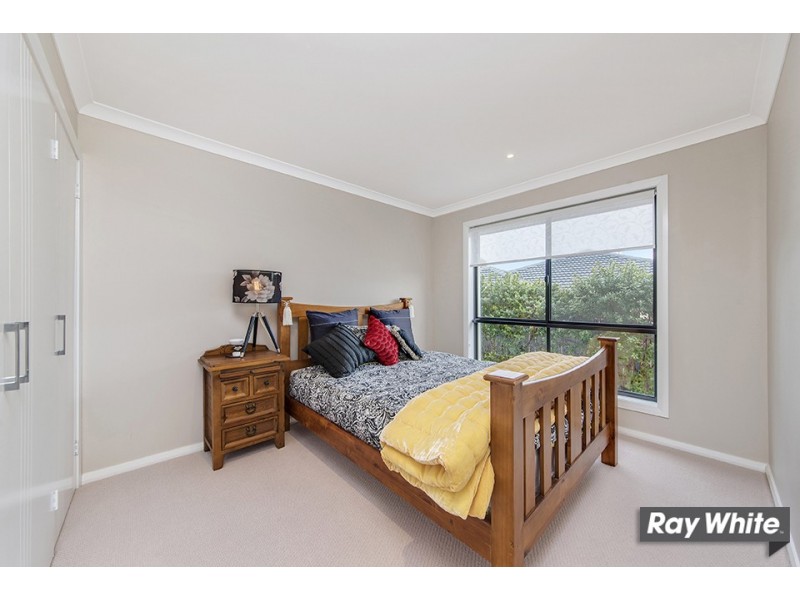 43 Macfarlane Burnet Ave, Macgregor ACT 2615