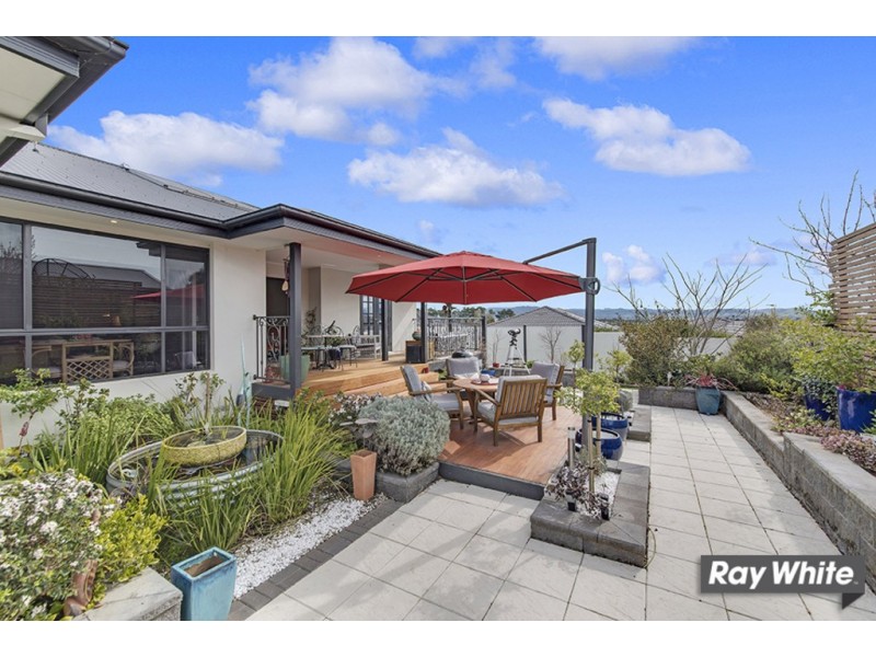 43 Macfarlane Burnet Ave, Macgregor ACT 2615