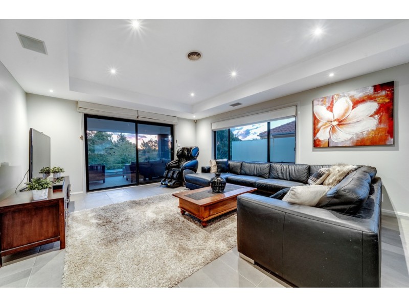 12 Phyllis Ashton Circuit, Gungahlin ACT 2912