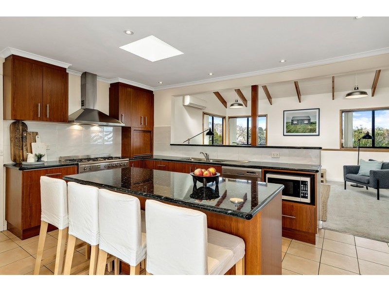 1 Tanda Place, Giralang ACT 2617