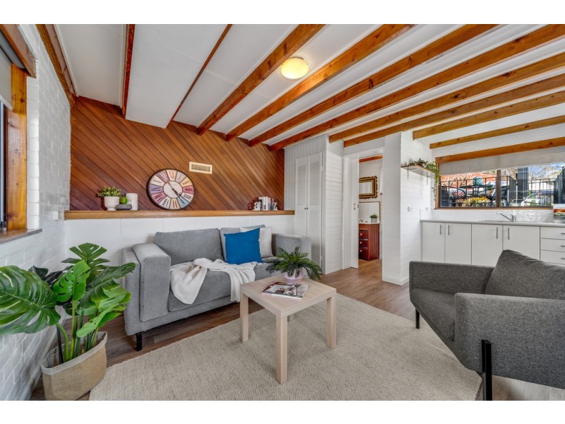 1 Tanda Place, Giralang ACT 2617