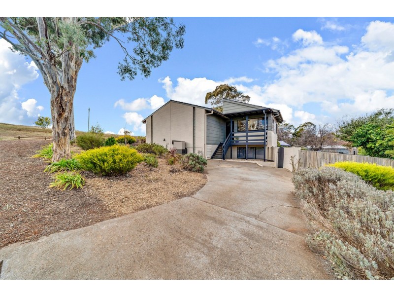 1 Tanda Place, Giralang ACT 2617