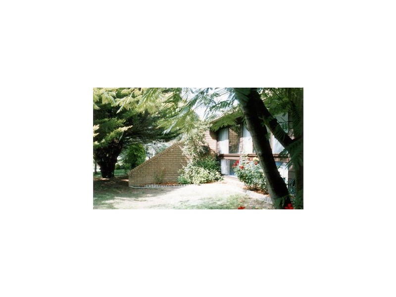 30 Warring Place, Giralang ACT 2617