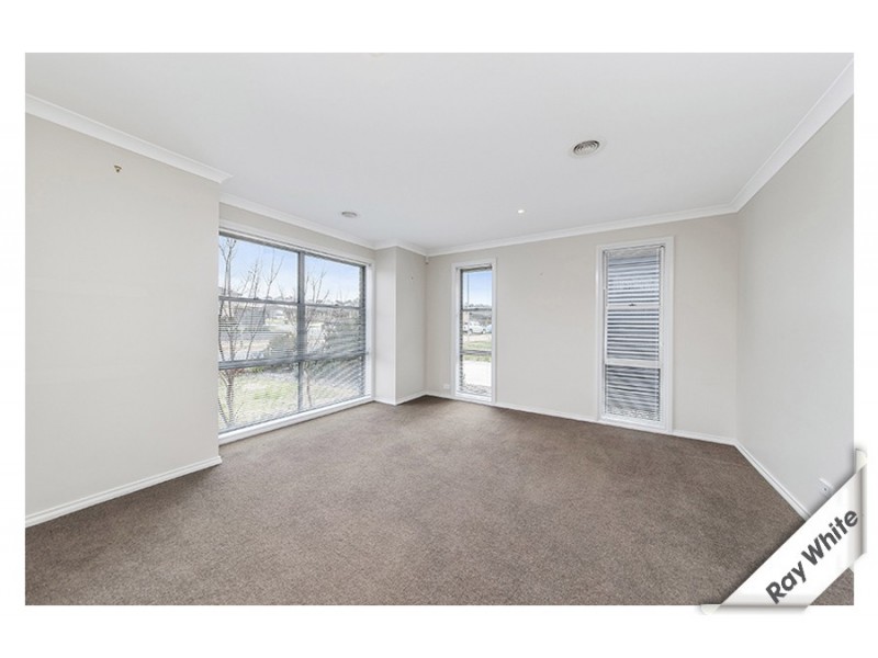 16 Walter Crocker Crescent, Casey ACT 2913