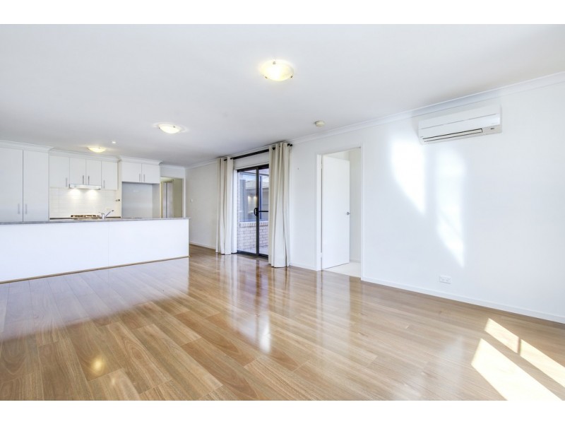 9 Rowland Street, Macgregor ACT 2615