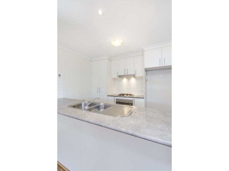 9 Rowland Street, Macgregor ACT 2615