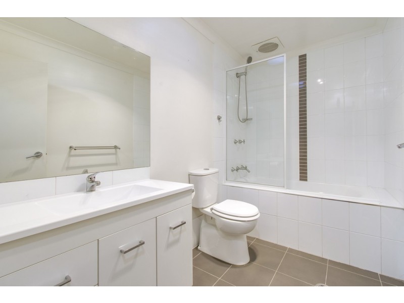 9 Rowland Street, Macgregor ACT 2615