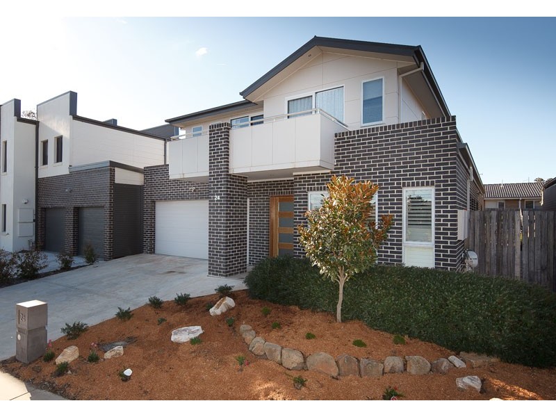 24 Loma Rudduck Street, Forde ACT 2914
