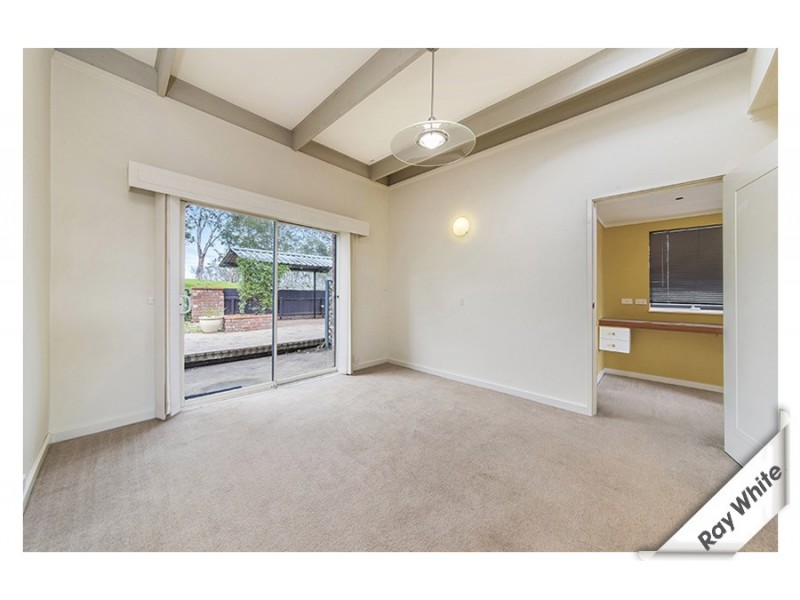 8 Leavold Place, Spence ACT 2615