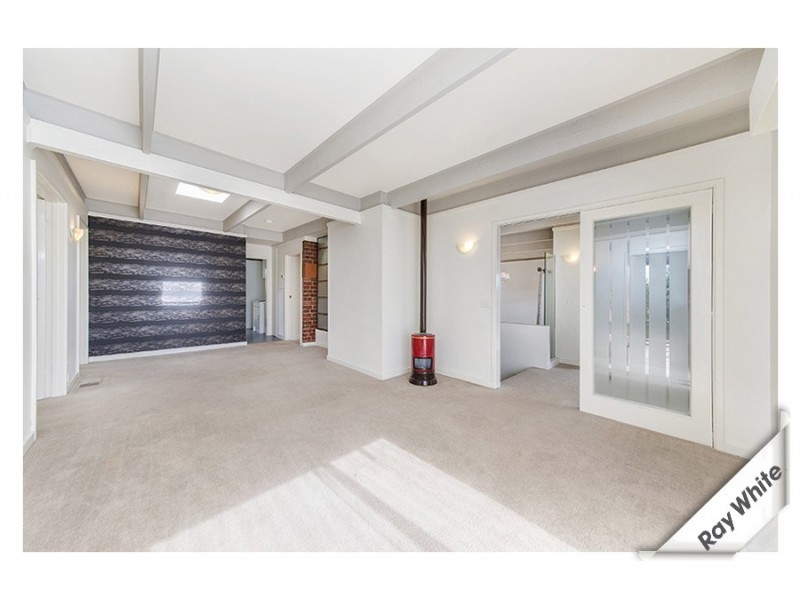 8 Leavold Place, Spence ACT 2615