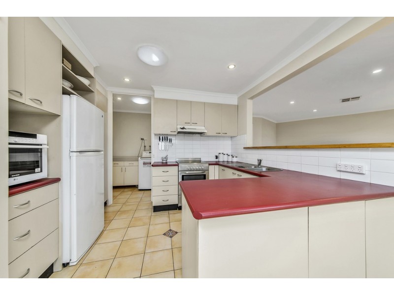 9 Blumenthal Place, Spence ACT 2615