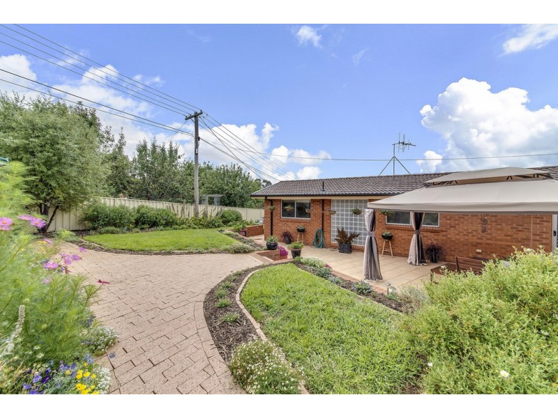 9 Blumenthal Place, Spence ACT 2615