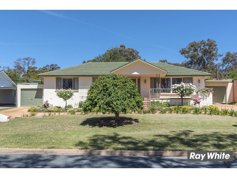 11 Dennis Street, Garran ACT 2605