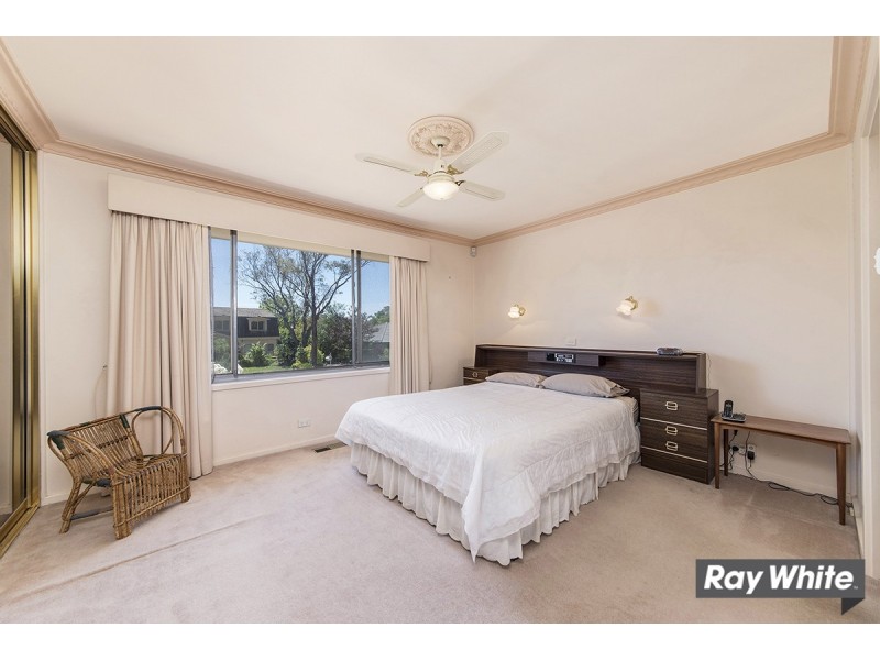 11 Dennis Street, Garran ACT 2605