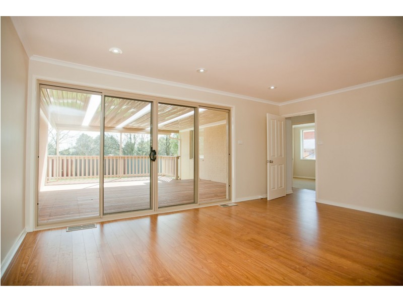 34 Lindrum Crescent, Holt ACT 2615