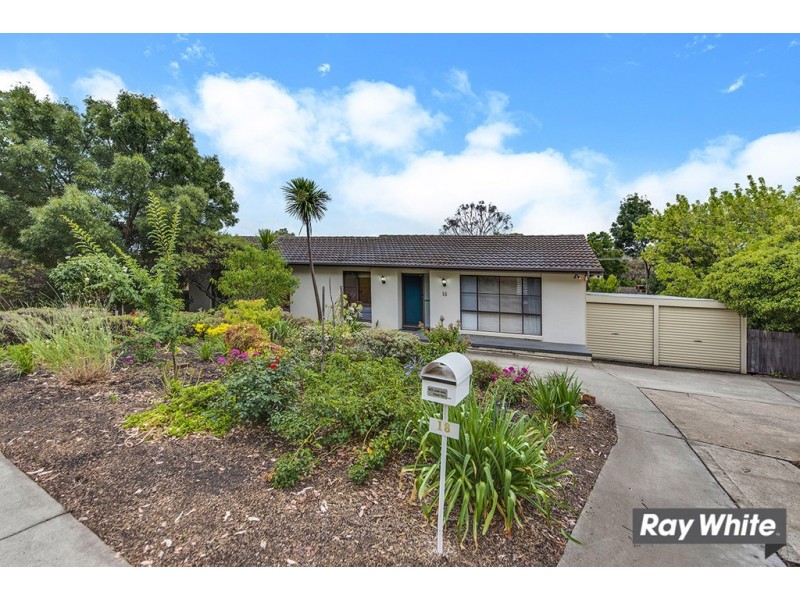 18 Carr Crescent, Wanniassa ACT 2903