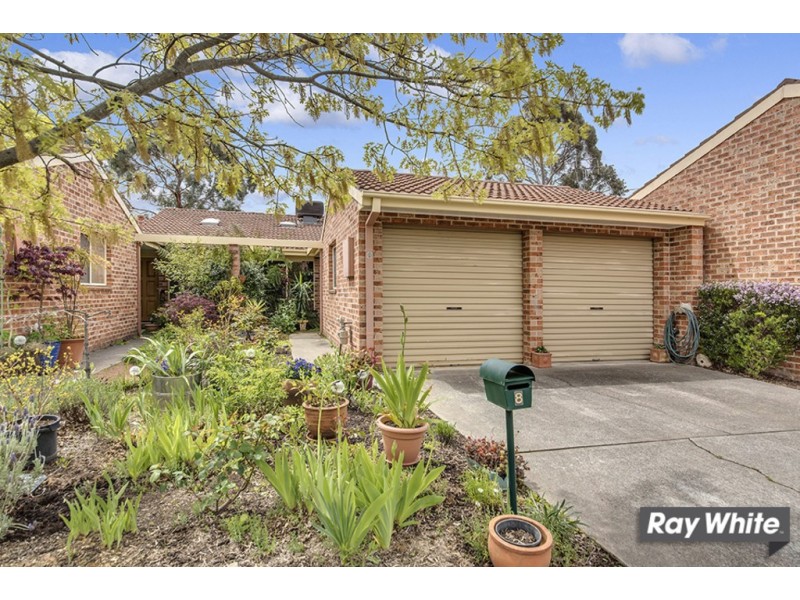 8 Nairn Place, Macquarie ACT 2614