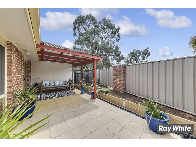 8 Nairn Place, Macquarie ACT 2614