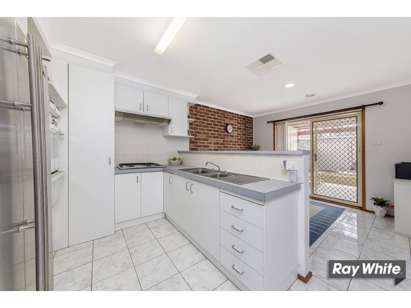 8 Nairn Place, Macquarie ACT 2614