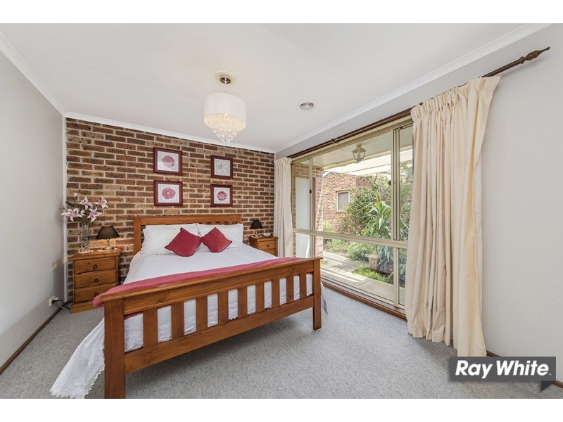 8 Nairn Place, Macquarie ACT 2614