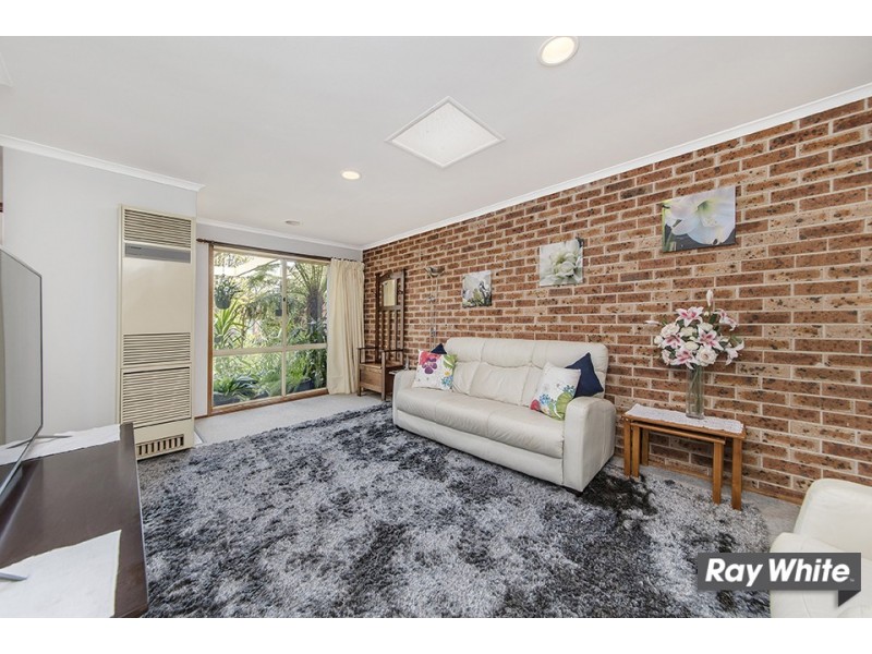 8 Nairn Place, Macquarie ACT 2614