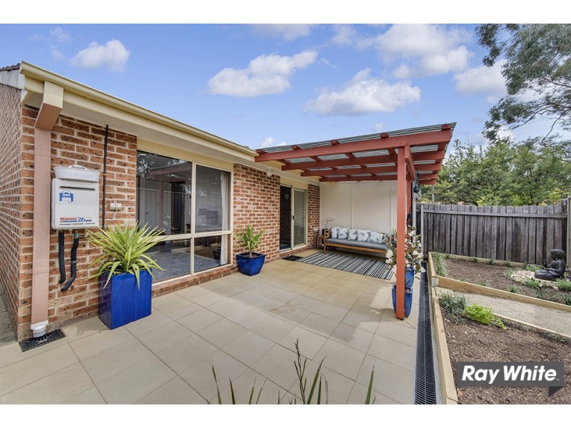 8 Nairn Place, Macquarie ACT 2614
