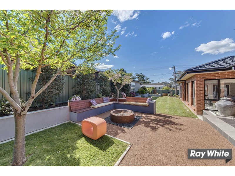 24 Belconnen Way, Page ACT 2614