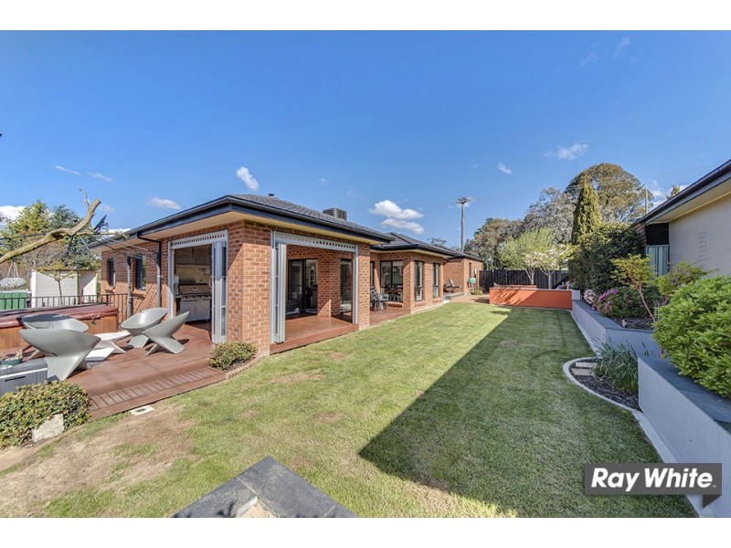 24 Belconnen Way, Page ACT 2614