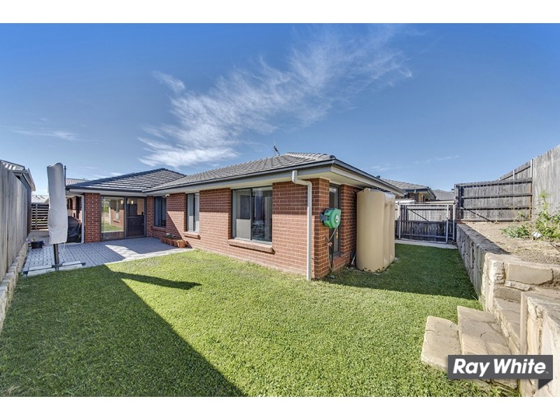 39 Annie Douglas Street, Casey ACT 2913