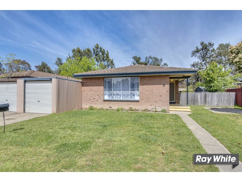 4 Forsyth Street, Charnwood ACT 2615