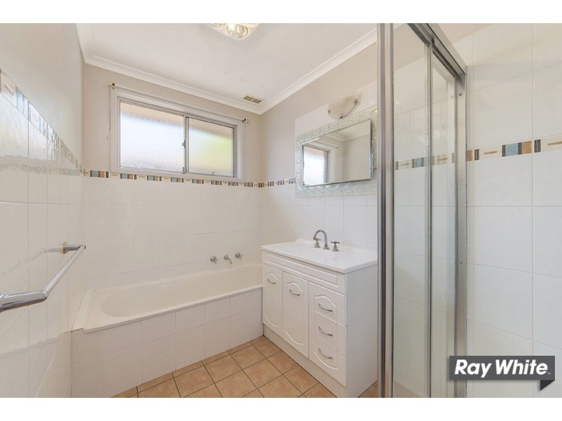 4 Forsyth Street, Charnwood ACT 2615