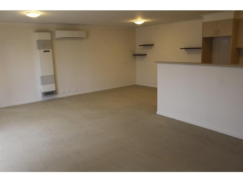 52 Dagmar Berne Street, Macgregor ACT 2615