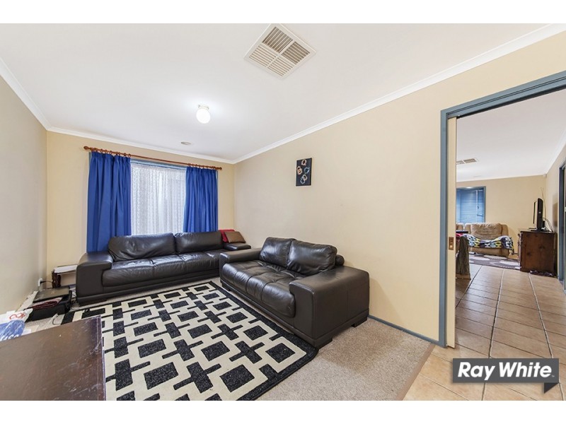 4 Higham Place, Dunlop ACT 2615