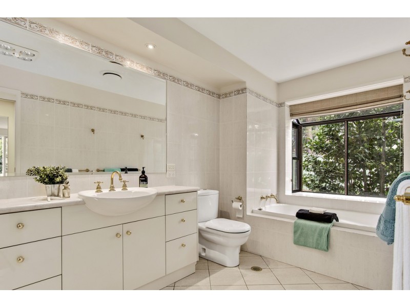 6 Weatherburn Place, Bruce ACT 2617