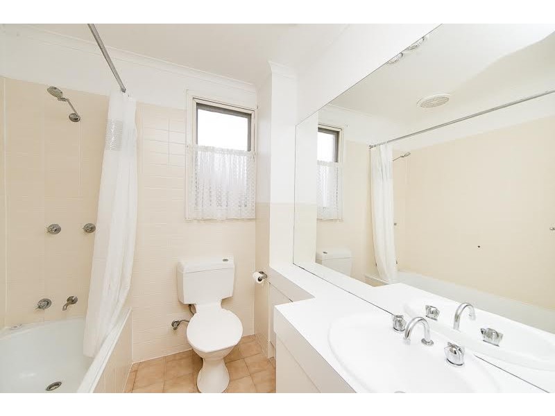 33 Chowne Street, Campbell ACT 2612