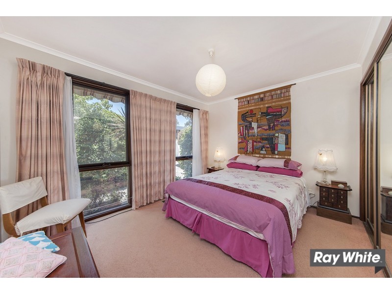6 Neeld Place, Charnwood ACT 2615
