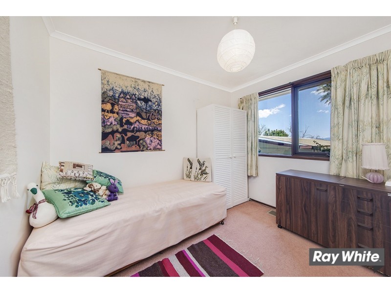 6 Neeld Place, Charnwood ACT 2615
