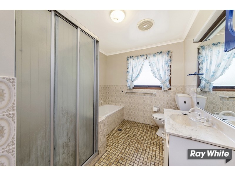 11 Kumm Place, Cook ACT 2614